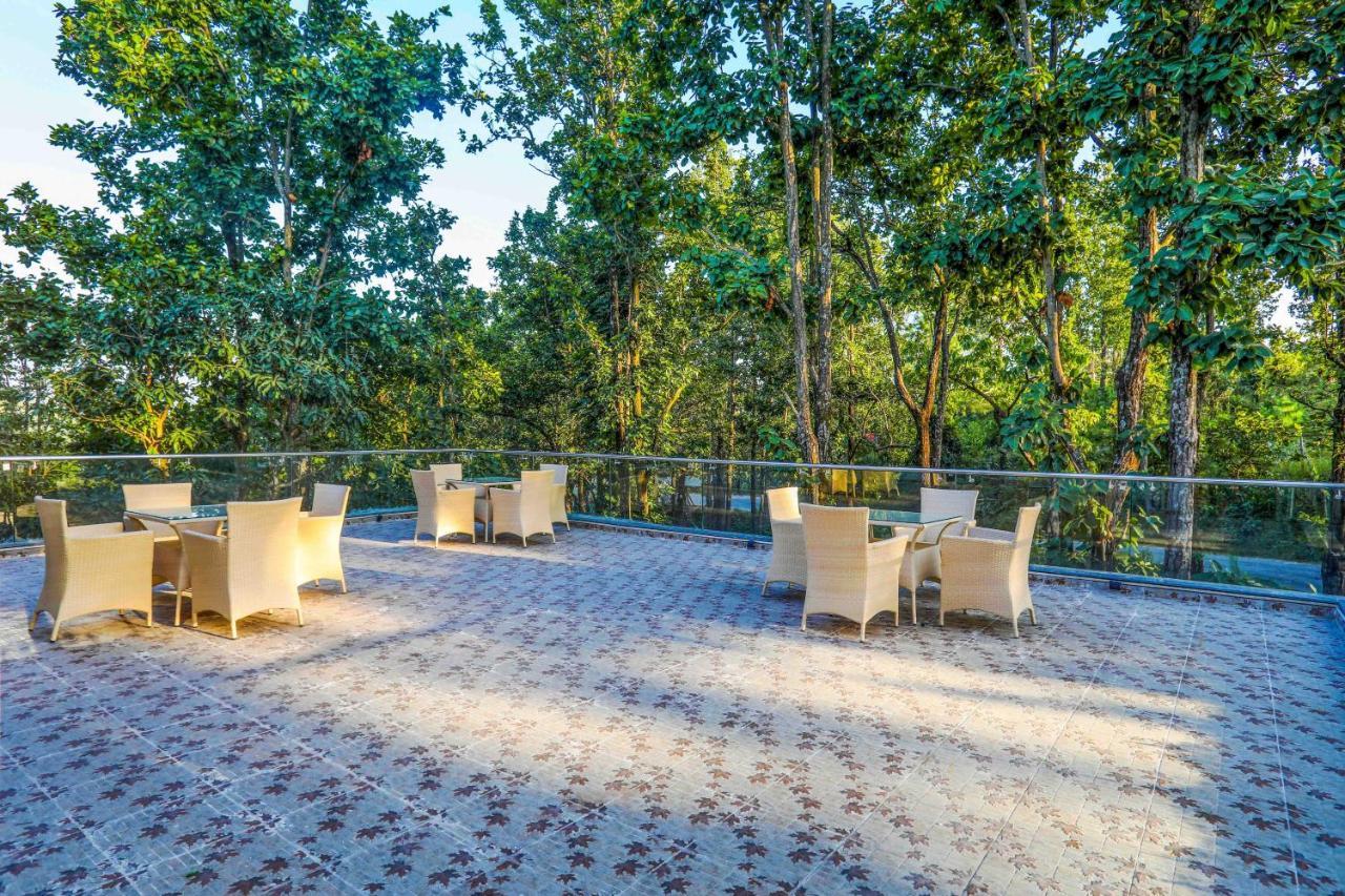 The First View Resort Lansdowne Εξωτερικό φωτογραφία