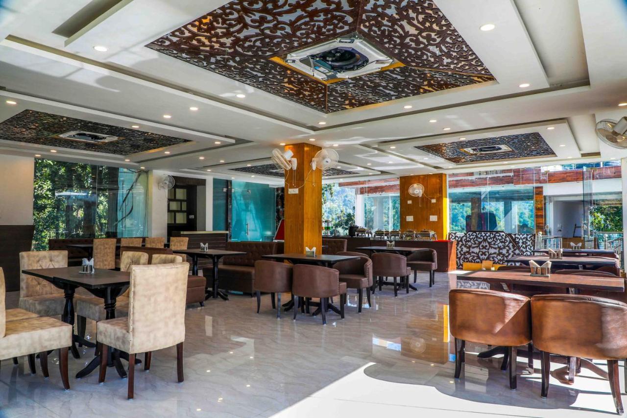 The First View Resort Lansdowne Εξωτερικό φωτογραφία